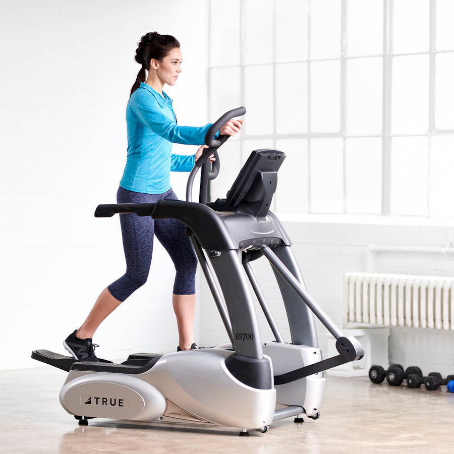 TRUE FITNESS ES700 EMERGE ELLIPTICAL